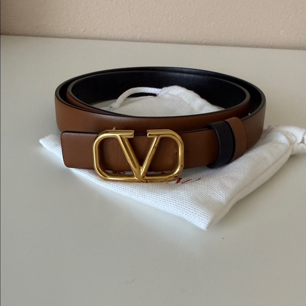 Valentino VLOGO Tan/Back Reversible Thin Leather Belt 65